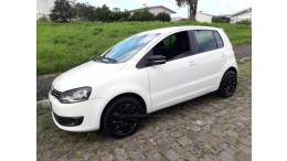 VOLKSWAGEN - FOX - 2013/2014 - Branca - R$ 41.000,00