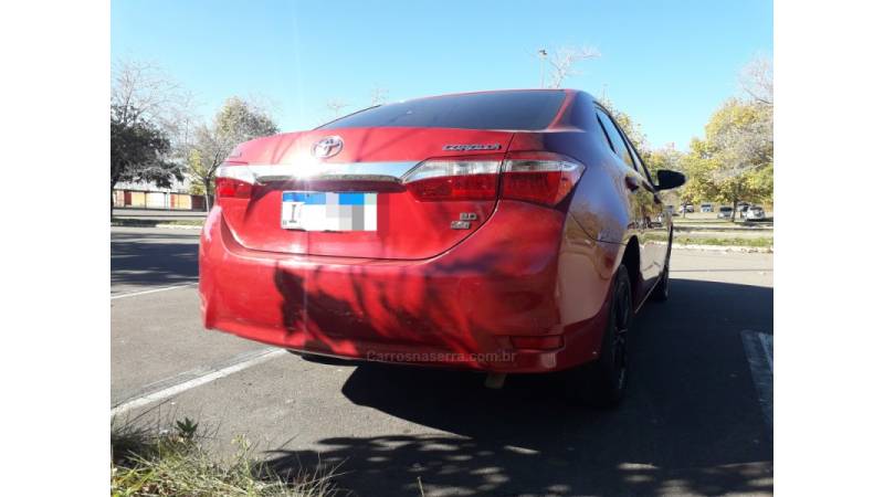 TOYOTA - COROLLA - 2016/2017 - Vermelha - Sob Consulta