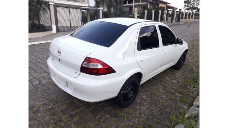 CHEVROLET - PRISMA - 2011/2011 - Branca - R$ 28.000,00