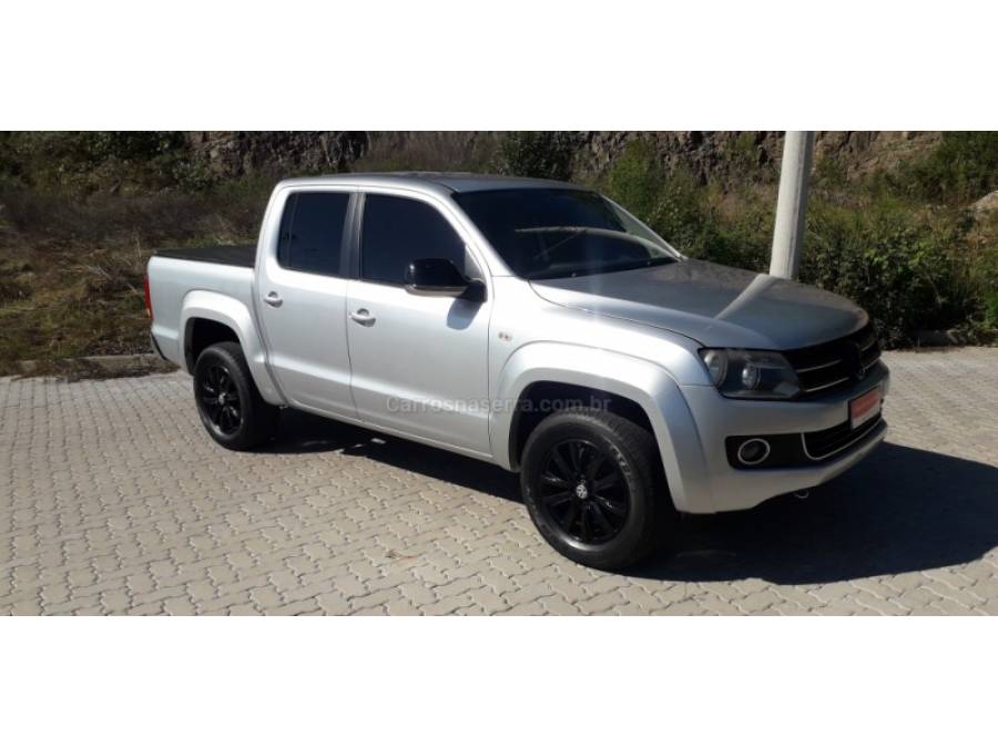 VOLKSWAGEN - AMAROK - 2011/2012 - Prata - R$ 89.900,00