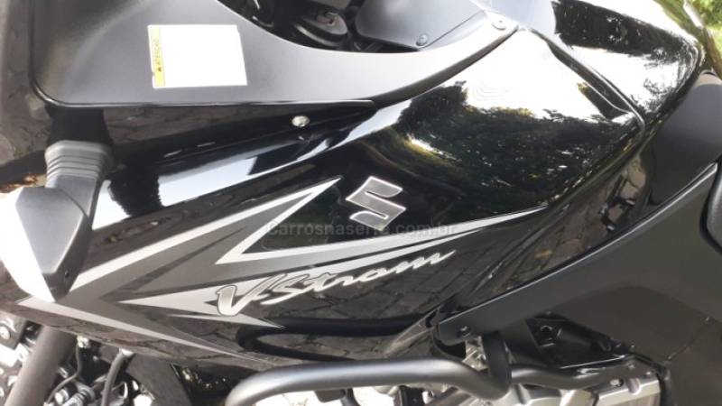 SUZUKI - V-STROM - 2011/2011 - Preta - R$ 31.000,00